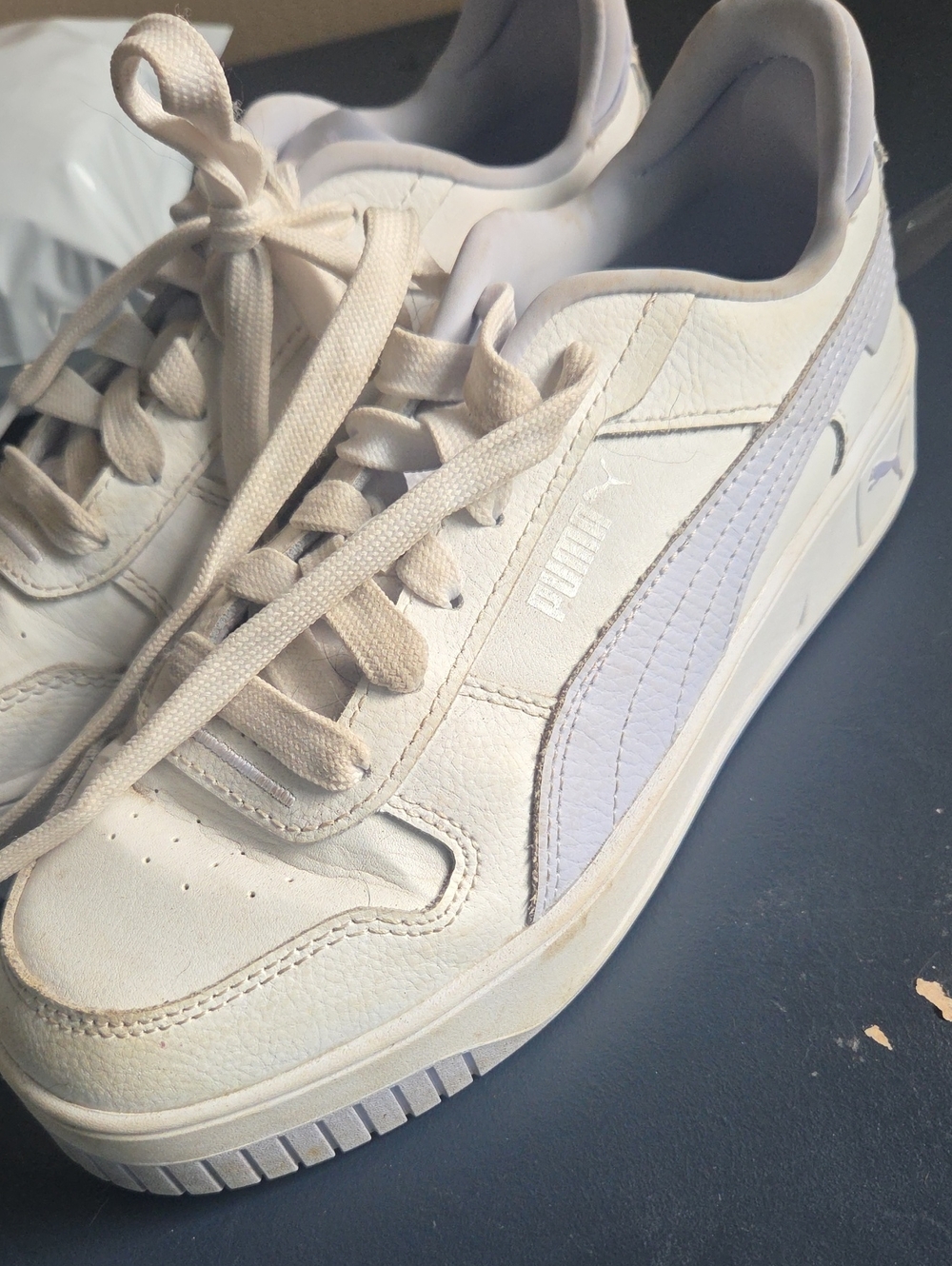 Puma Women's Low-Top Cream and Lavender Detail Casual Sneakers